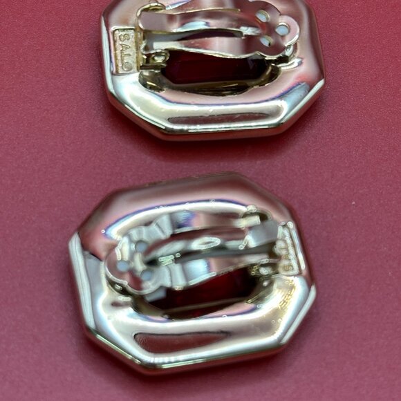 VTG Large SwarovskI S.A.L. Red & Clear Crystal Clip Earrings - Picture 13 of 15